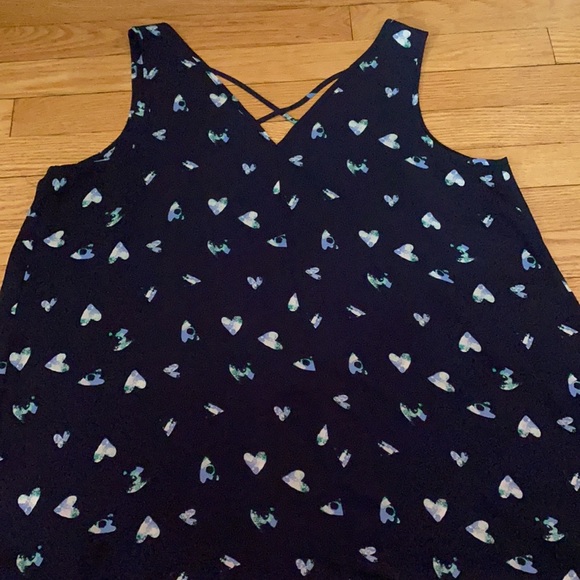 Heart Patterns Tank Top - Picture 4 of 4